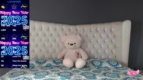 Nichole online show from January 8, 2025, 11:32 am