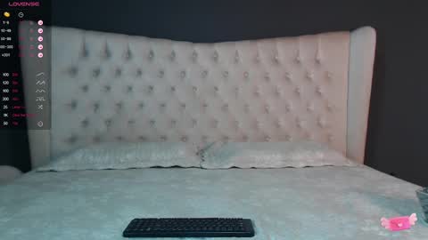 Nichole online show from January 18, 2025, 11:32 am