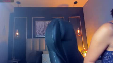 Nichole online show from February 14, 2025, 11:42 am