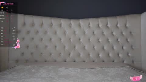 Nichole online show from February 26, 2025, 11:41 am