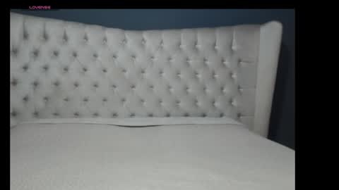 Nichole online show from September 10, 2025, 10:48 am