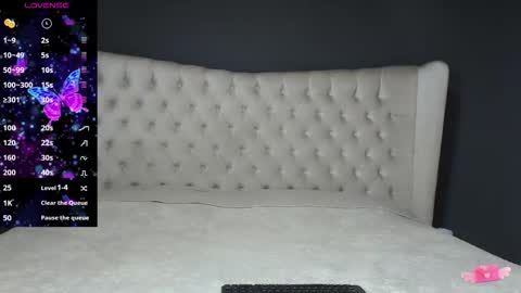 Nichole online show from September 21, 2025, 10:06 am