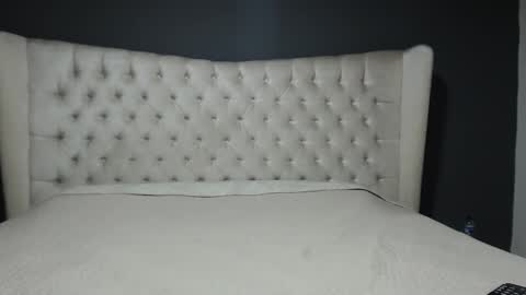 Nichole online show from September 24, 2025, 10:51 am