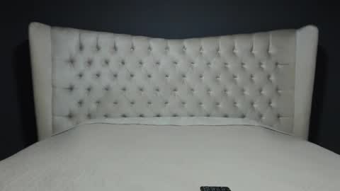 Nichole online show from September 26, 2025, 10:52 am