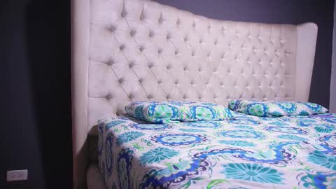 Nichole online show from October 27, 2025, 11:14 am