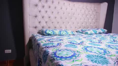 Nichole online show from October 29, 2025, 11:01 am