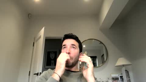 Snapshot of niciboi chatting on January 6, 2026, 1:04 pm James online show from January 6, 2026, 1:04 pm