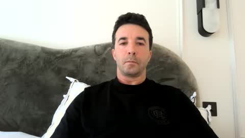 Snapshot of niciboi chatting on May 11, 2026, 11:16 am James online show from May 11, 2026, 11:16 am