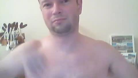 nick1990b online show from December 18, 2025, 6:47 pm