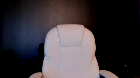 nick fenix online show from October 15, 2025, 3:50 am