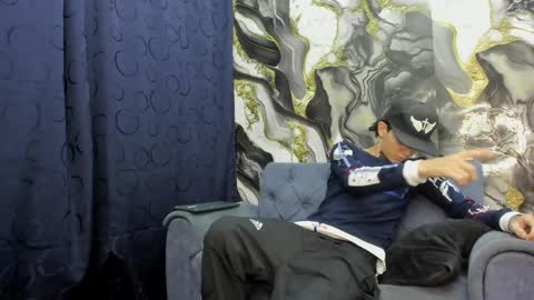 Snapshot of nick_straightboy chatting on June 1, 2026, 4:03 am Nick online show from June 1, 2026, 4:03 am