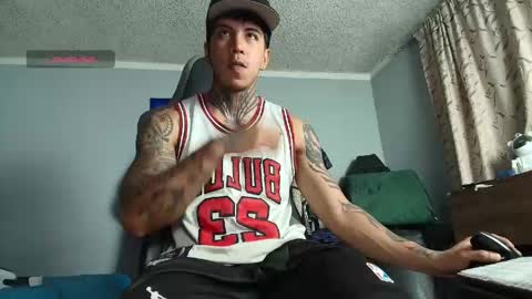 Snapshot of nickhot0609 chatting on April 15, 2026, 4:08 am Nickhot0609 online show from April 15, 2026, 4:08 am