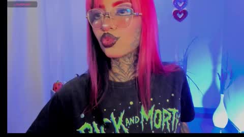   Help me reach 100 thumbs up online show from October 3, 2025, 7:38 am