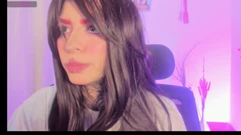   Help me reach 100 thumbs up online show from October 5, 2025, 4:11 am