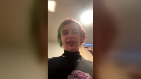 nickie42082 online show from March 30, 2026, 2:12 am