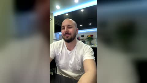 Snapshot of nickolas22 chatting on February 14, 2026, 12:51 am Julian online show from February 14, 2026, 12:51 am