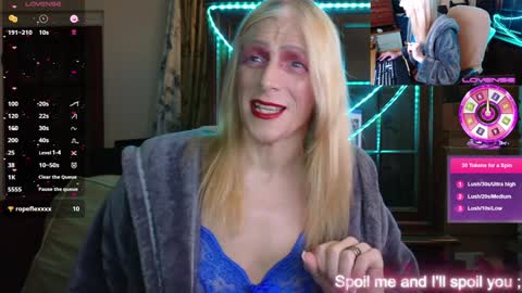 Snapshot of nicktu52 chatting on December 22, 2024, 1:23 am nicktuuk online show from December 22, 2024, 1:23 am