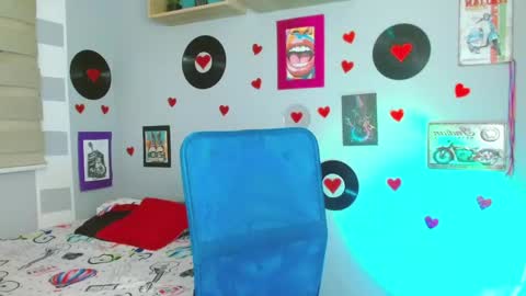 lucy online show from February 27, 2025, 3:47 am