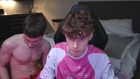 Nicki  Danny online show from October 5, 2025, 2:04 pm