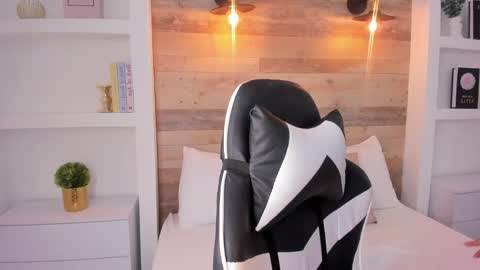 Snapshot of nicky_peyton chatting on October 21, 2025, 2:12 am Nicky online show from October 21, 2025, 2:12 am