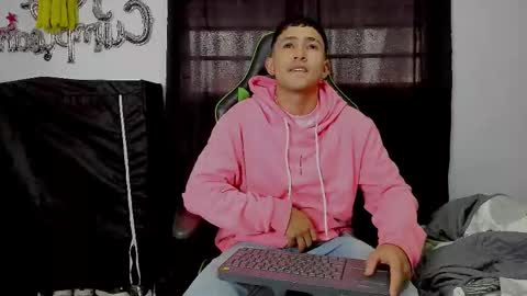 Snapshot of nicky_vance chatting on November 28, 2025, 7:38 pm nicky online show from November 28, 2025, 7:38 pm