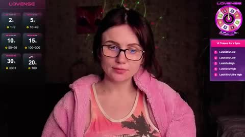 Snapshot of nicky_weekends chatting on February 5, 2026, 12:37 am Nicky Weekends online show from February 5, 2026, 12:37 am