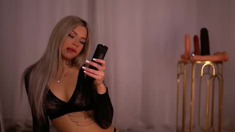 Nicky online show from October 6, 2025, 6:05 pm