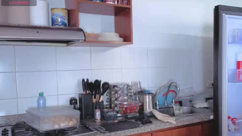 Nicky online show from September 28, 2025, 4:23 pm