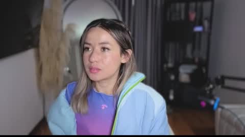 Nicky online show from January 6, 2026, 10:12 pm