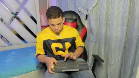 nico_blaze7 online show from March 3, 2026, 7:53 pm