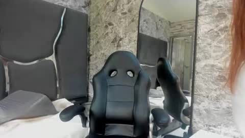 nico_mahecha online show from October 29, 2025, 7:48 pm