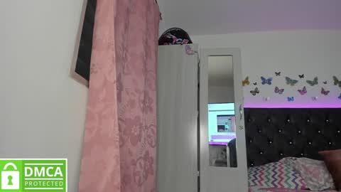 Nicole online show from January 22, 2025, 4:23 am