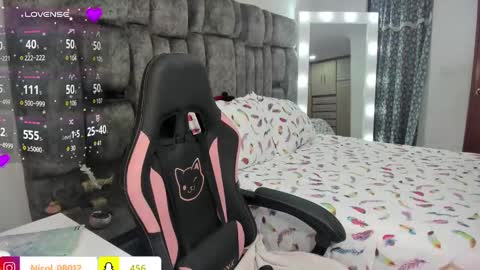 YuliEM online show from December 13, 2024, 9:09 pm