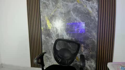 Nicol sanchez online show from September 22, 2025, 10:23 pm