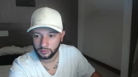 nicolas_ferrer25 online show from September 17, 2025, 4:03 am