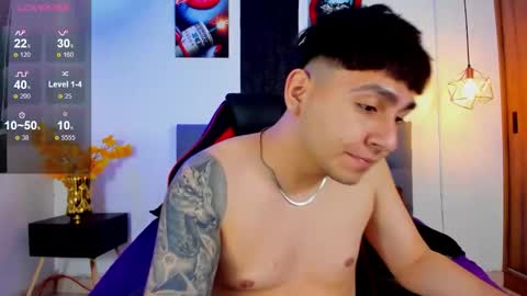 nicolas_james_sc online show from November 6, 2025, 1:56 pm