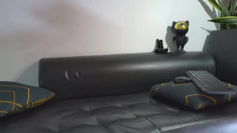 Snapshot of nicolas_veiny chatting on November 22, 2025, 7:46 pm Nicolas online show from November 22, 2025, 7:46 pm