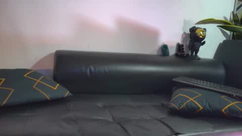 Snapshot of nicolas_veiny chatting on December 17, 2025, 2:17 am Nicolas online show from December 17, 2025, 2:17 am