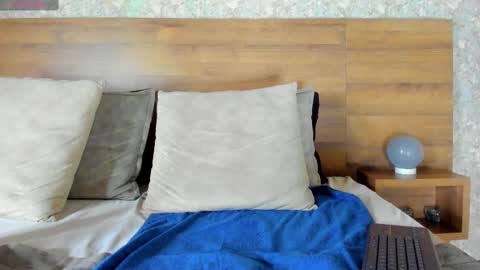 Nicolas online show from February 23, 2025, 8:28 am