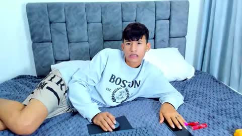 Snapshot of nicolastorres__ chatting on October 28, 2025, 7:12 am nicolastorres__ online show from October 28, 2025, 7:12 am