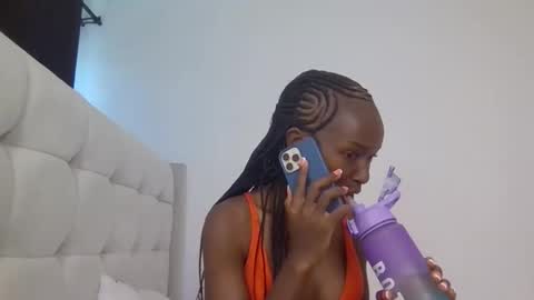 nicole161117 online show from January 16, 2026, 7:56 am