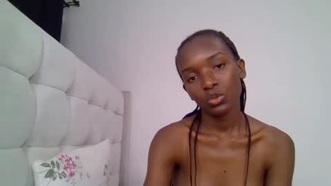 nicole161117 online show from February 9, 2026, 7:51 pm