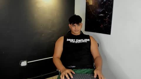 nicole_and_thiago1 online show from March 11, 2026, 9:32 pm