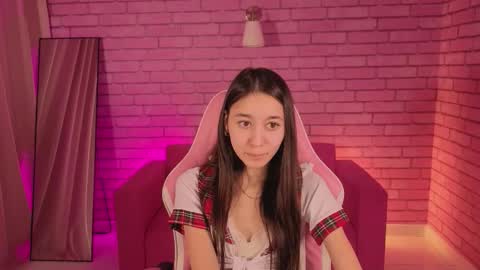 Snapshot of nicole_brownie chatting on February 12, 2026, 8:20 am Nicole online show from February 12, 2026, 8:20 am