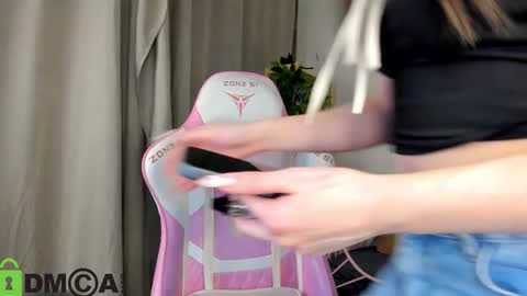 GMT7TueWedThSu 0300am-0900am. Sa 1000am-0400pm online show from November 10, 2025, 5:12 pm