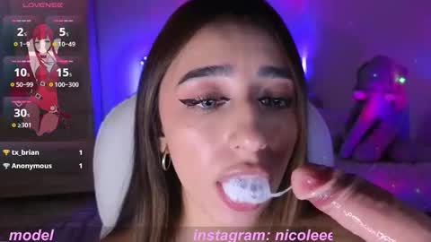 Nicole online show from September 27, 2025, 6:02 pm