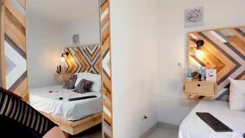 Nicole Haley online show from February 26, 2025, 7:27 pm