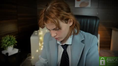 Nicole online show from December 25, 2024, 10:05 pm