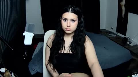 Snapshot of nicole_pretty_ chatting on March 3, 2026, 8:37 pm Nicole online show from March 3, 2026, 8:37 pm