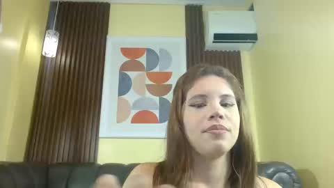 Nicole Ramires online show from September 20, 2025, 4:52 pm